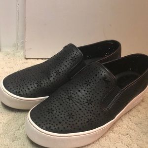 Steve Madden slip ons